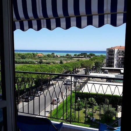 Appartamento Vista Mare Альбенга Экстерьер фото