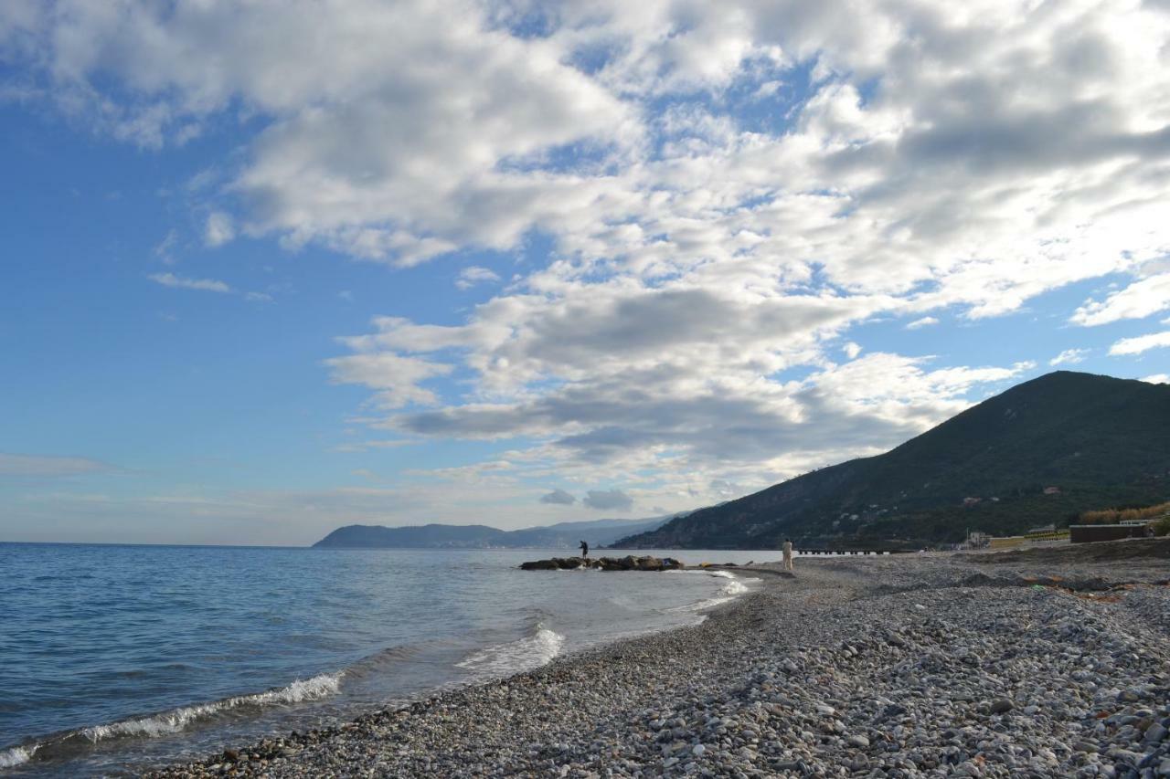Appartamento Vista Mare Альбенга Экстерьер фото